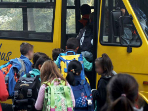 Trasporto scolastico: il servizio affidato a Cosepuri